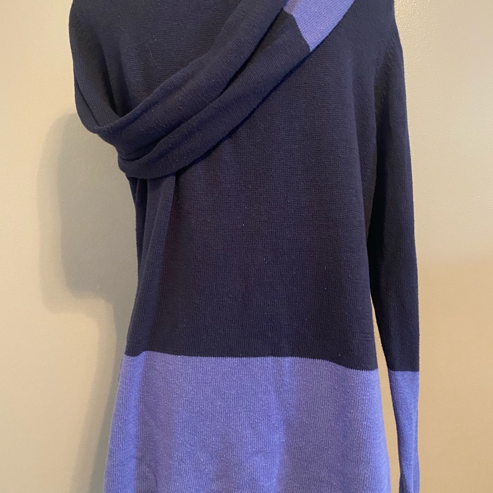 2 tone sweater